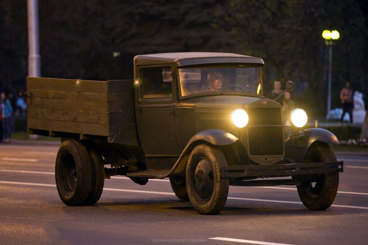 Машина полуторка 9 мая а агитбригада сирень