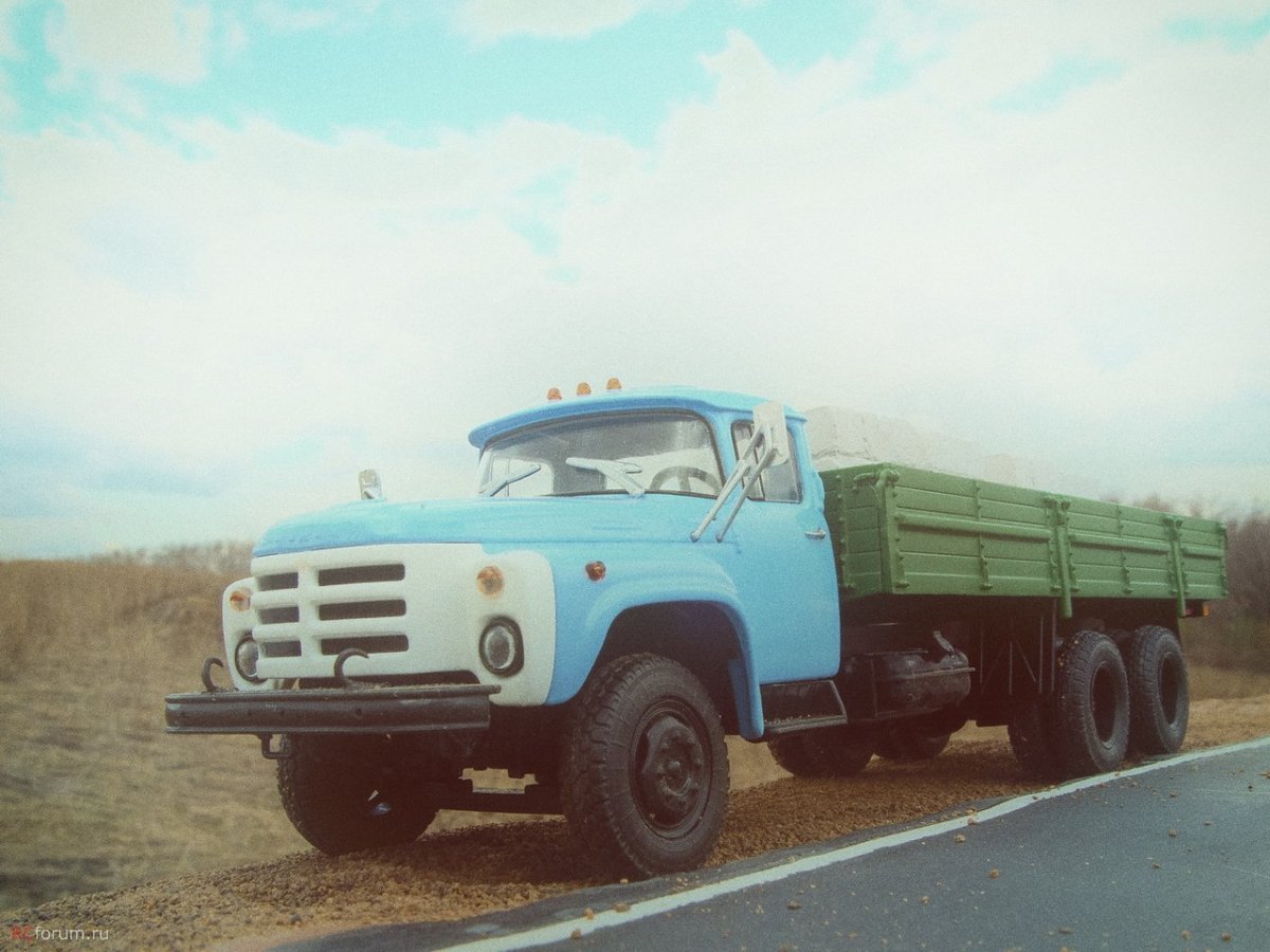 Грузовик ЗИЛ 133