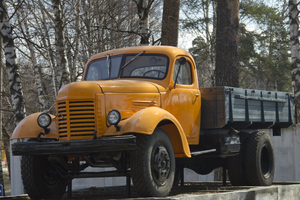 Бортовой грузовик ЗИС-150