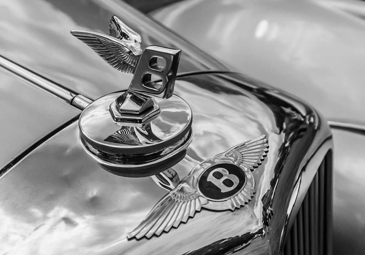 Эмблемы автомобилей