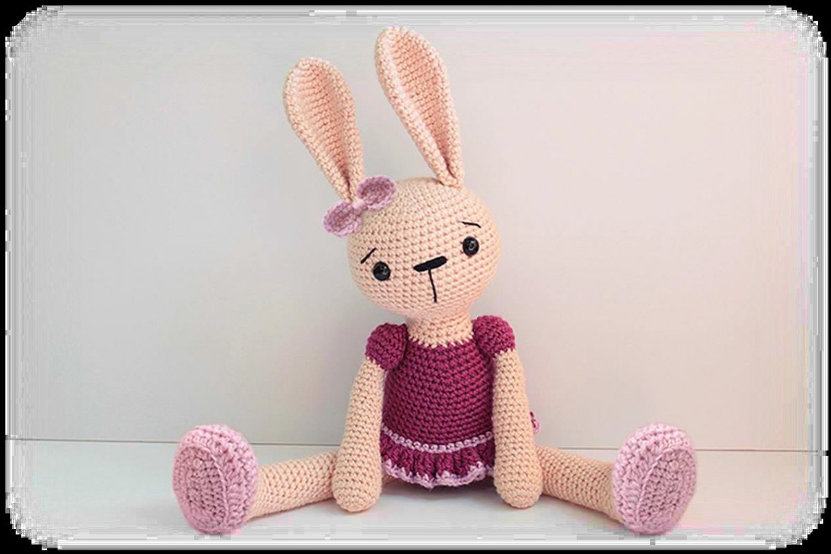 Плюшевый Зайка амигуруми