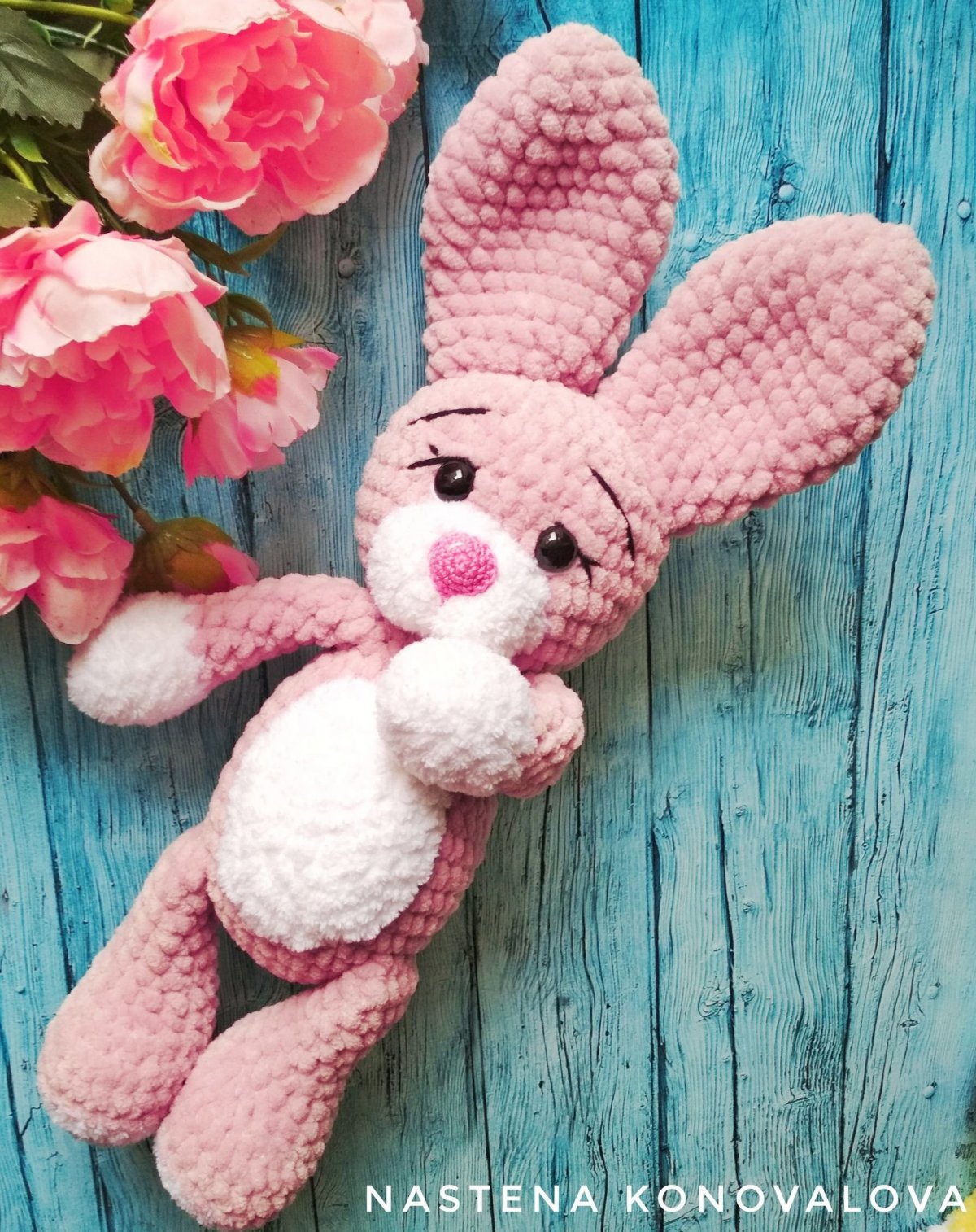 Зайка сплюшка амигурум