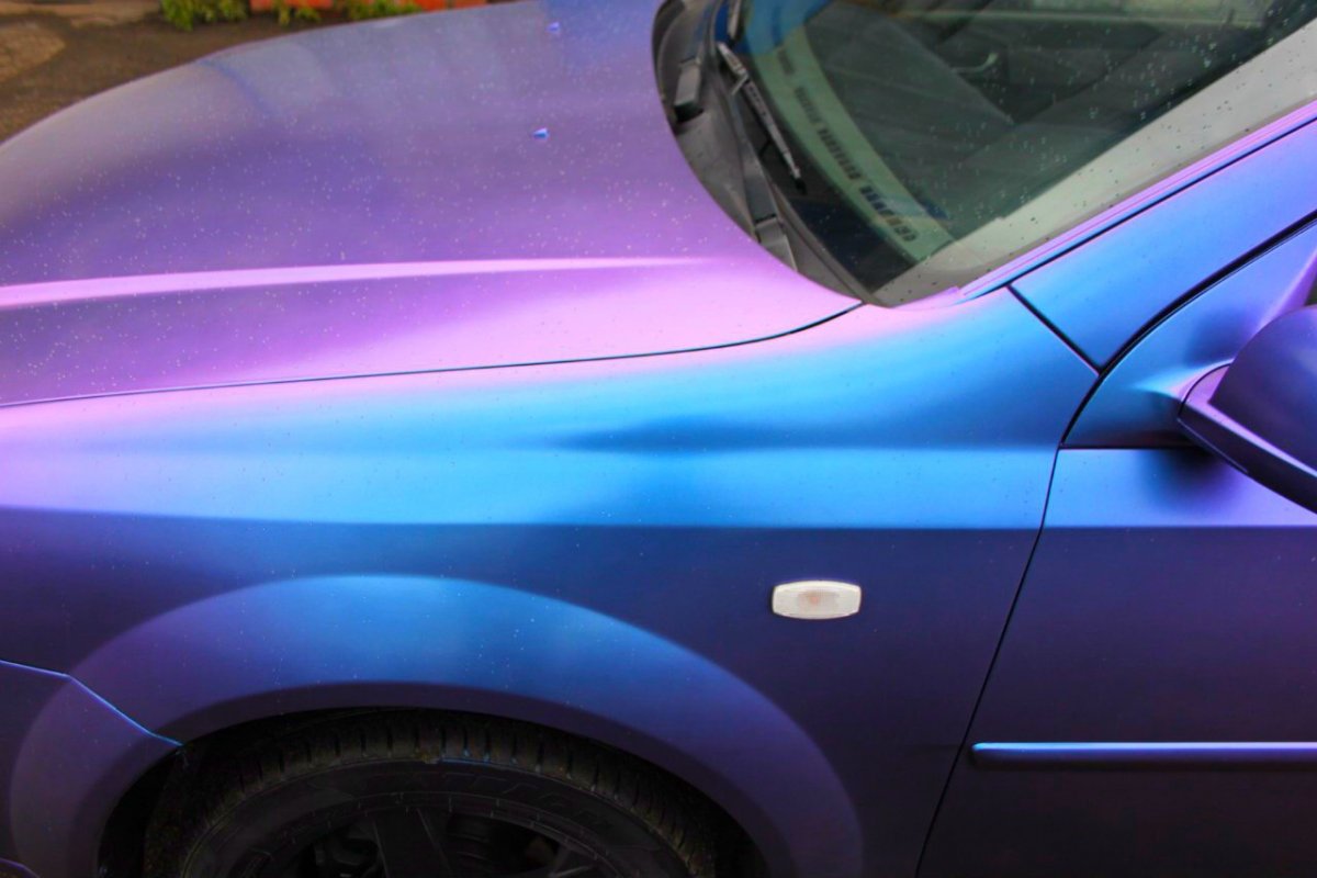 Розовый перламутр машина