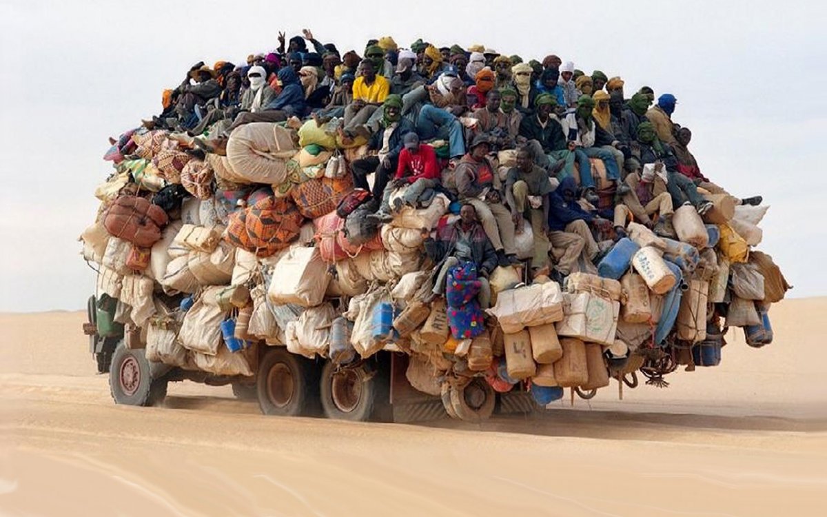 Нагруженная машина в Индии