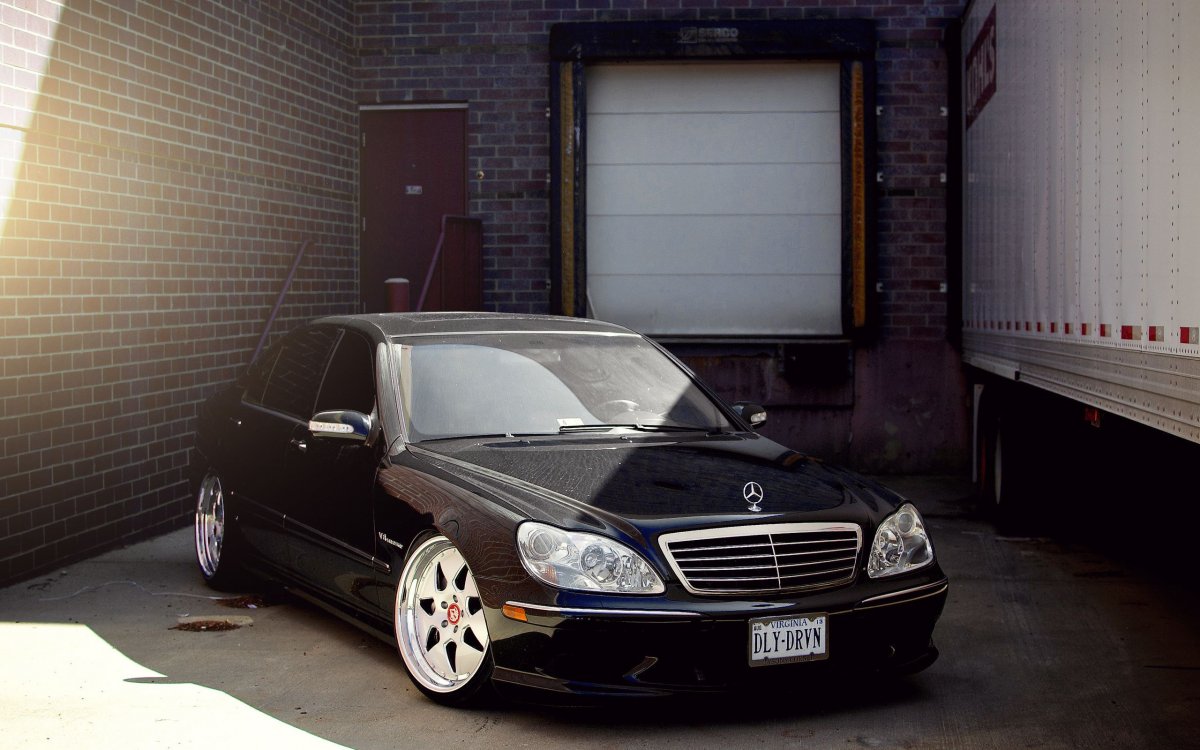 Mercedes Benz w220 stance
