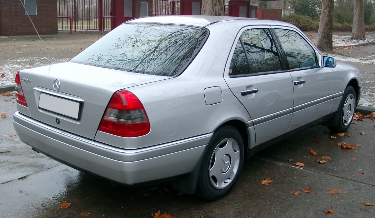 Mercedes Benz c180 w202