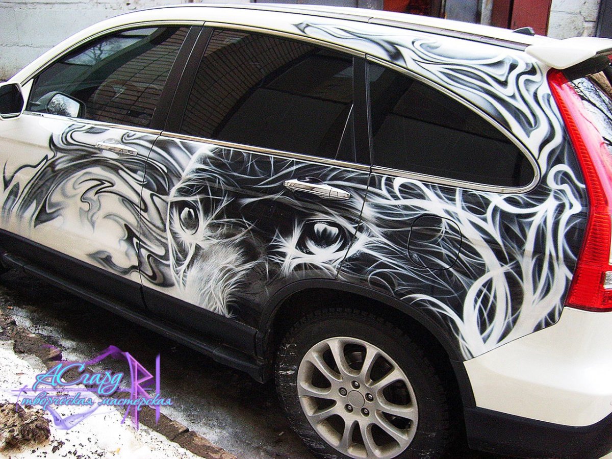 Крутая аэрография на автомобилях