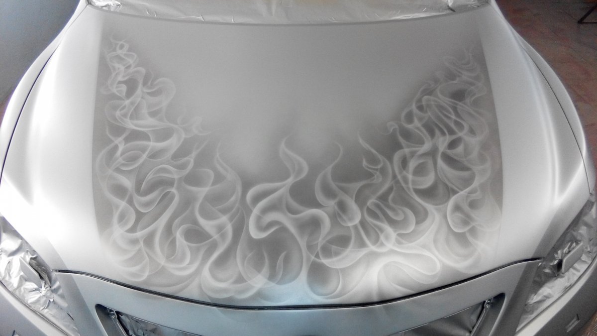 Наклейки на переднее крыло автомобиля