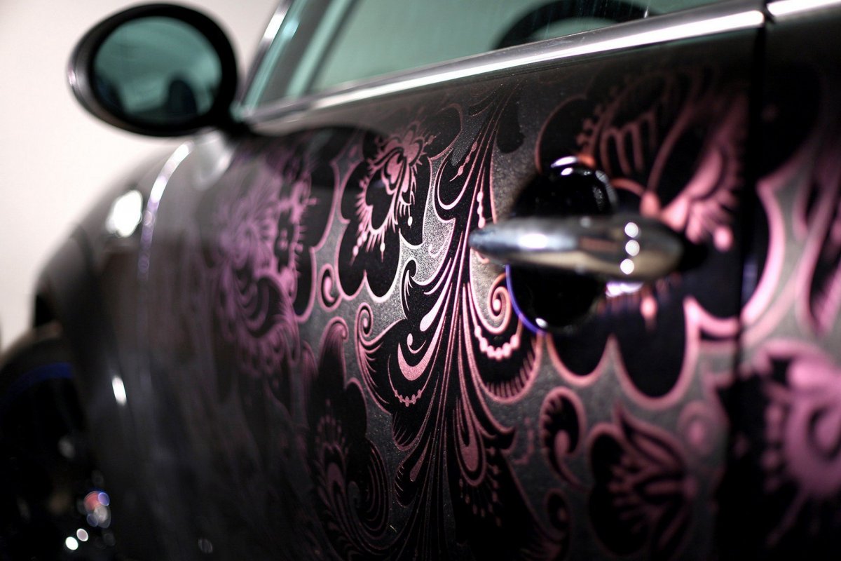 Орнаменты авто из дерева с подсветкой