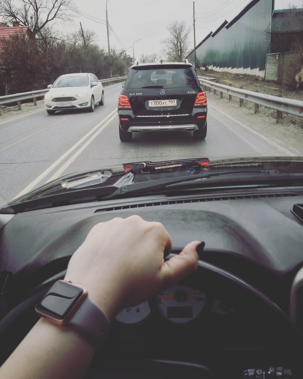 За рулем авто