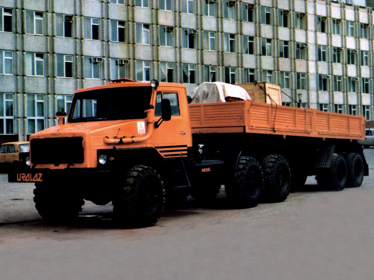 Автомобиль Урал Урал 4320