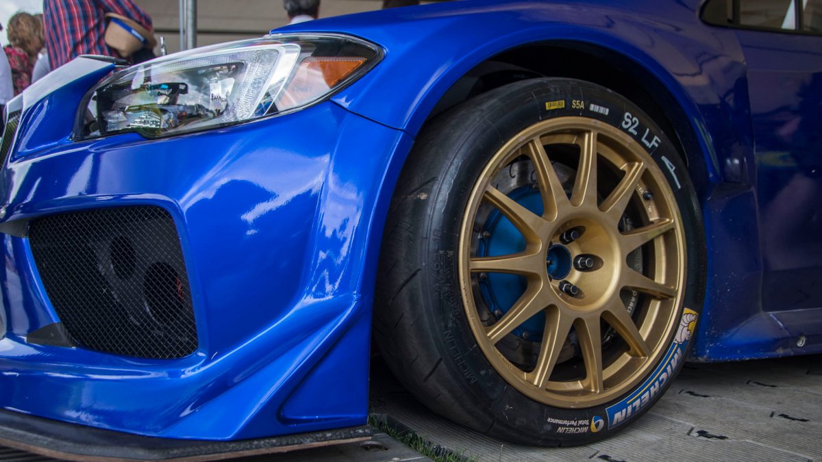 Subaru WRX STI бронзовые диски