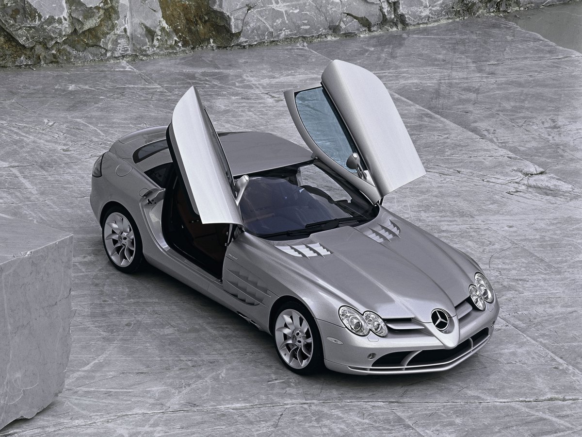 Mercedes-Benz SLR MCLAREN 2003