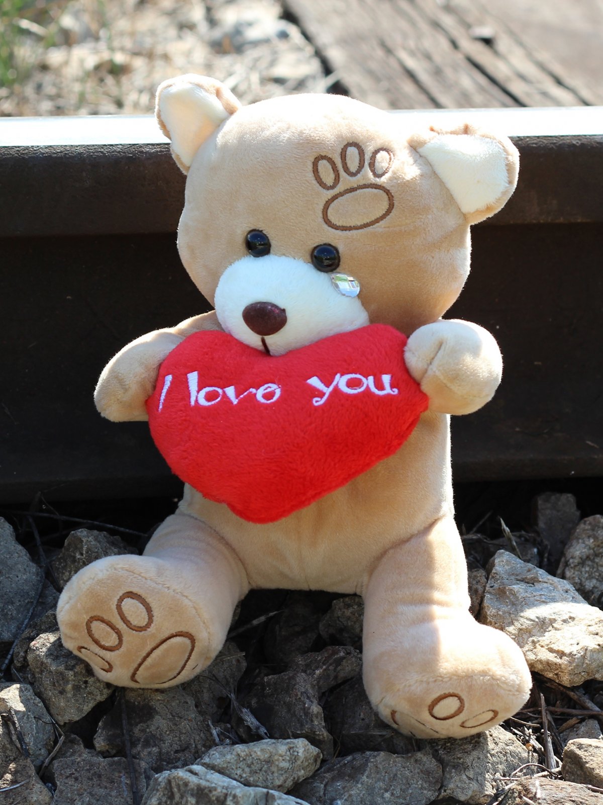 Медвежонок с сердечком