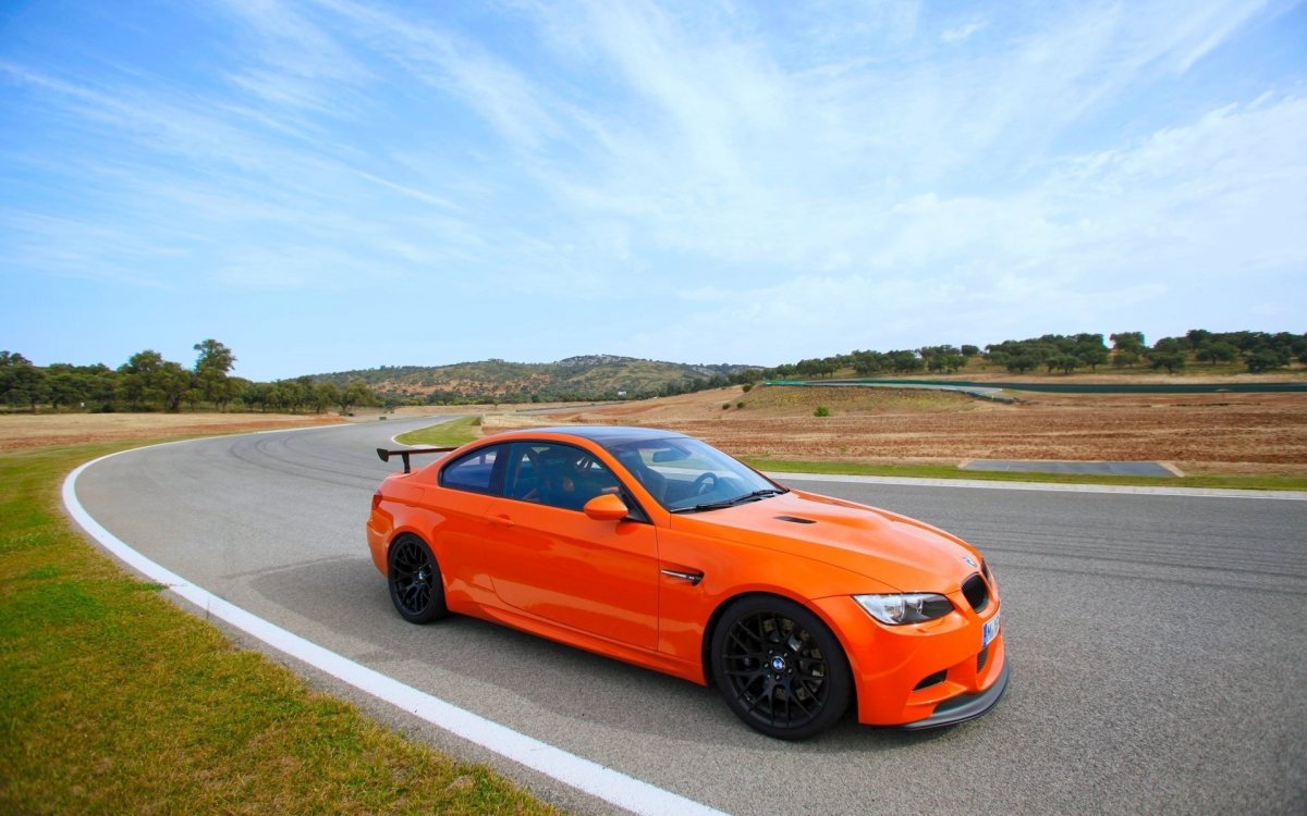 BMW m5 f10 Orange