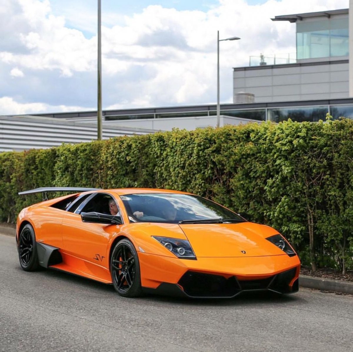 Ламборджини Влада а4