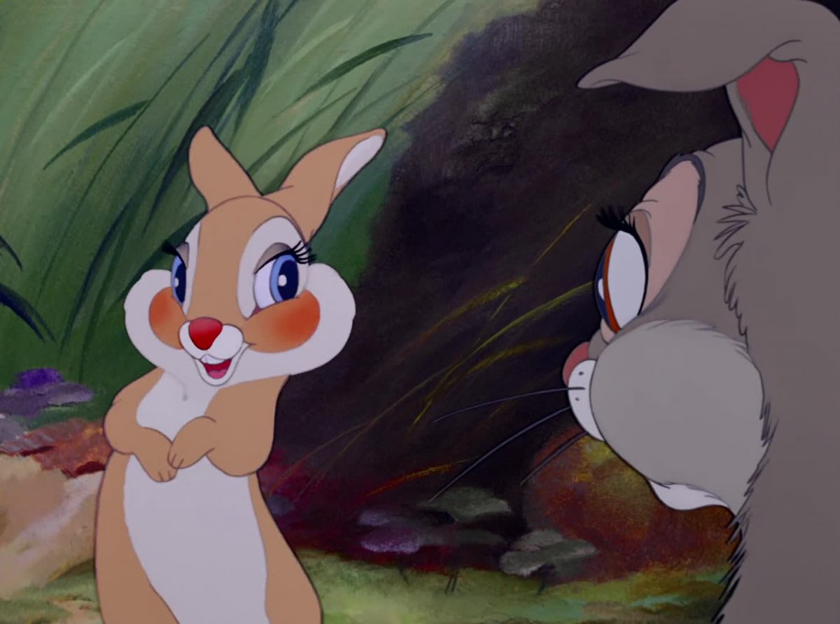 Дисней зайчик из Бэмби