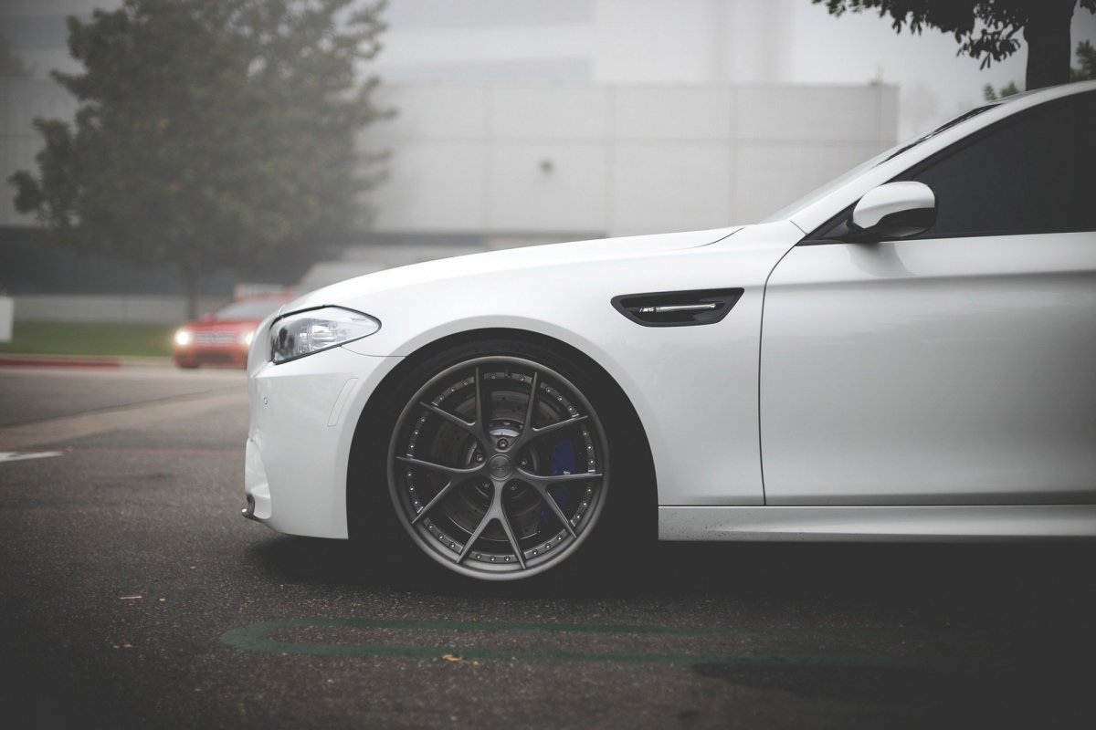 BMW f10 белая