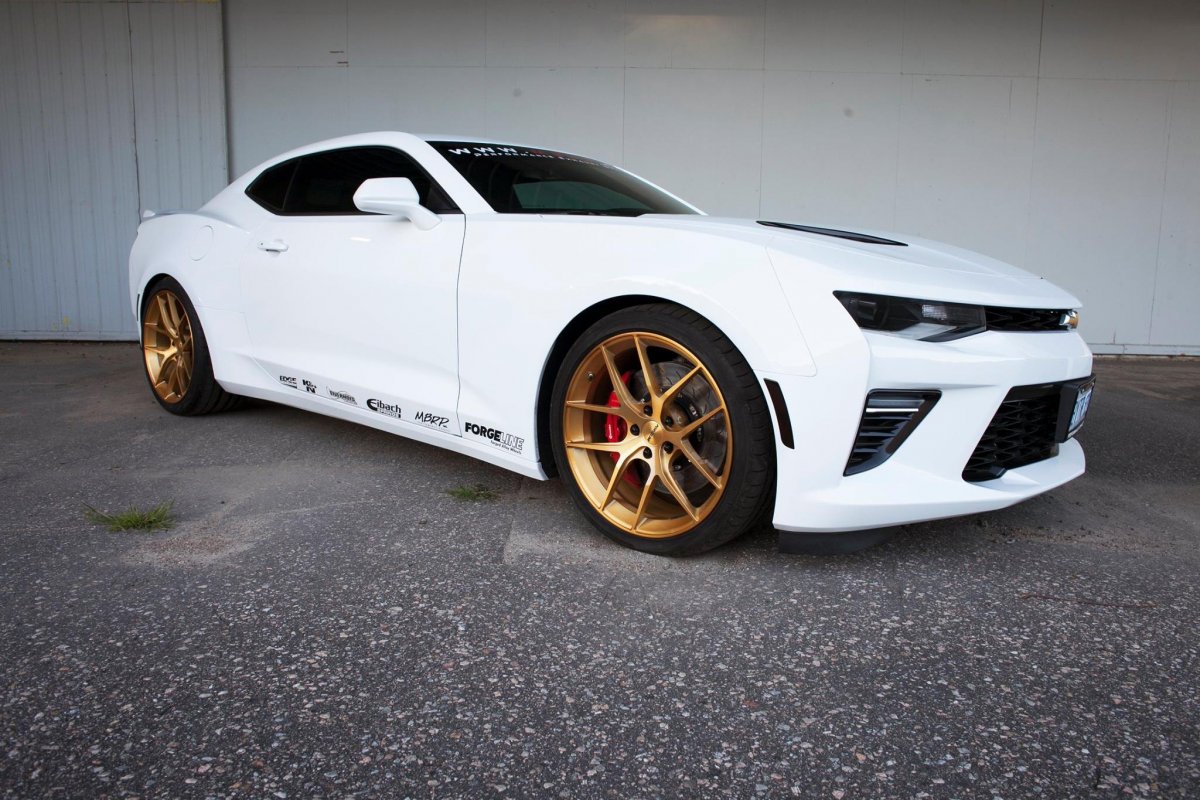 Chevrolet Camaro White Tuning