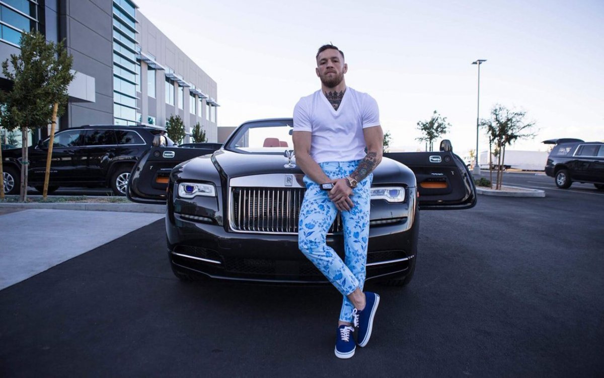 Конор МАКГРЕГОР машины