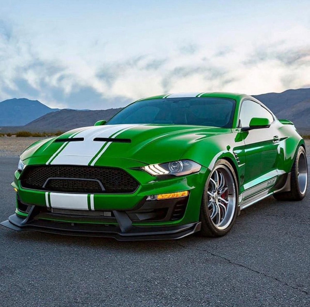 Форд Мустанг Шелби gt500 салатовый