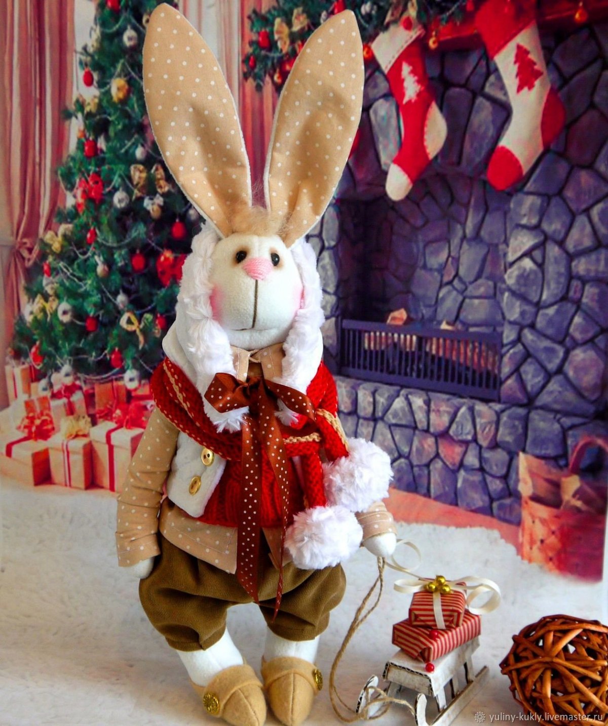 Заяц из флиса новогодний