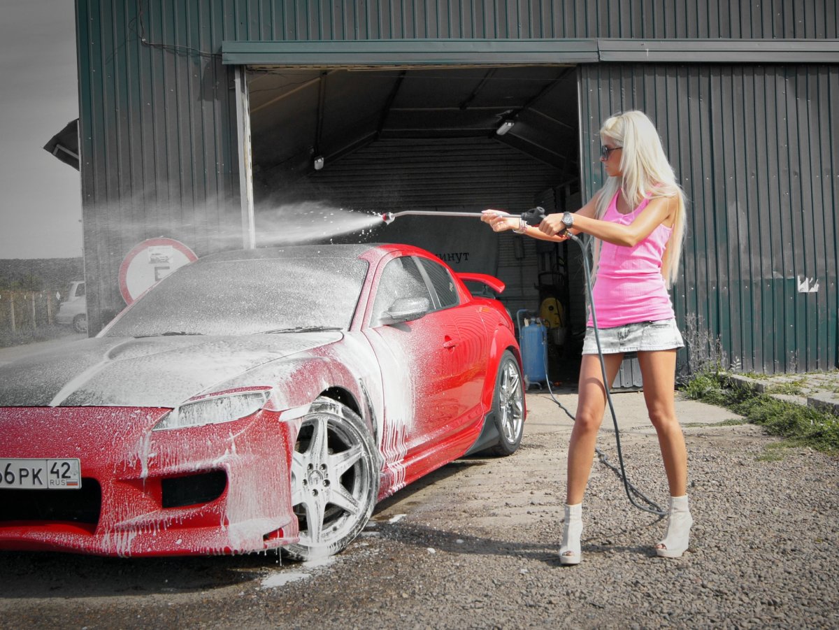 Мойка машин девчонками