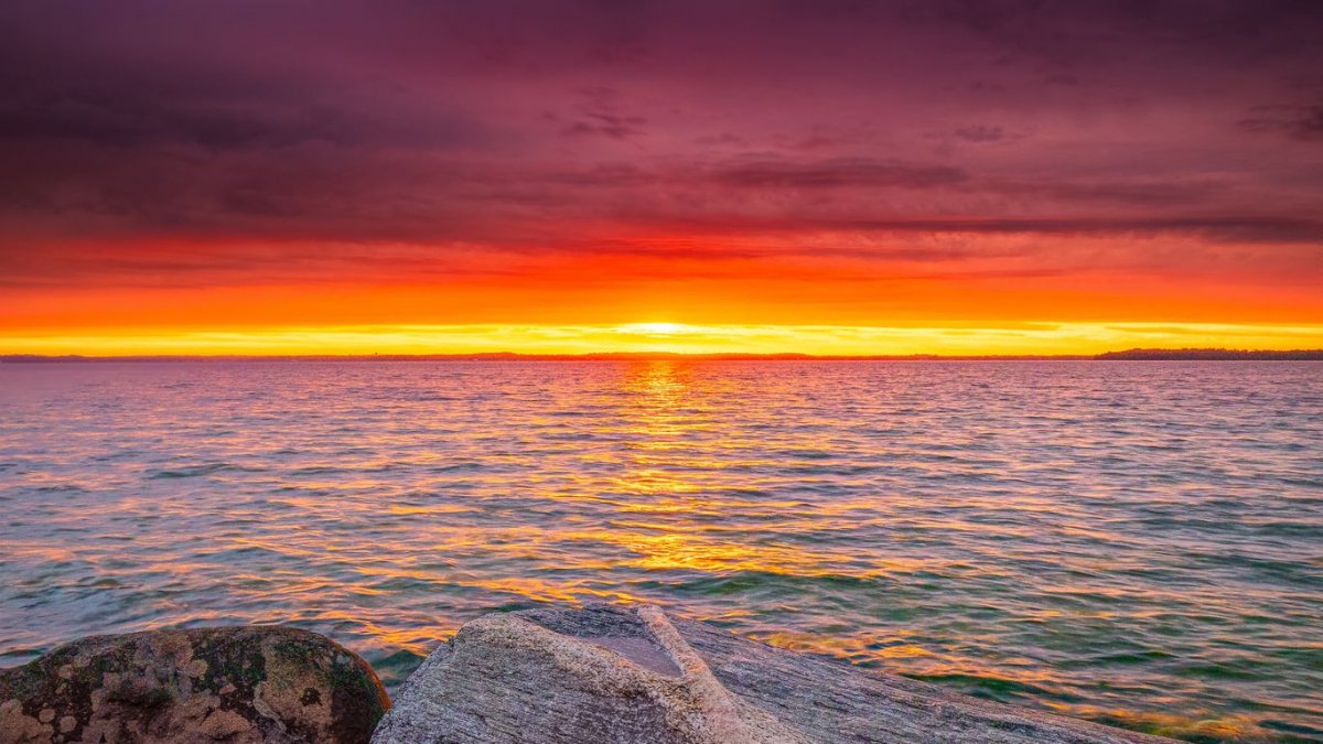 Закат на море