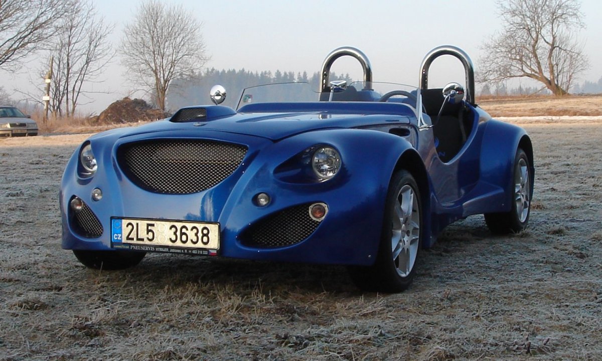 Машина Шкода Суперб