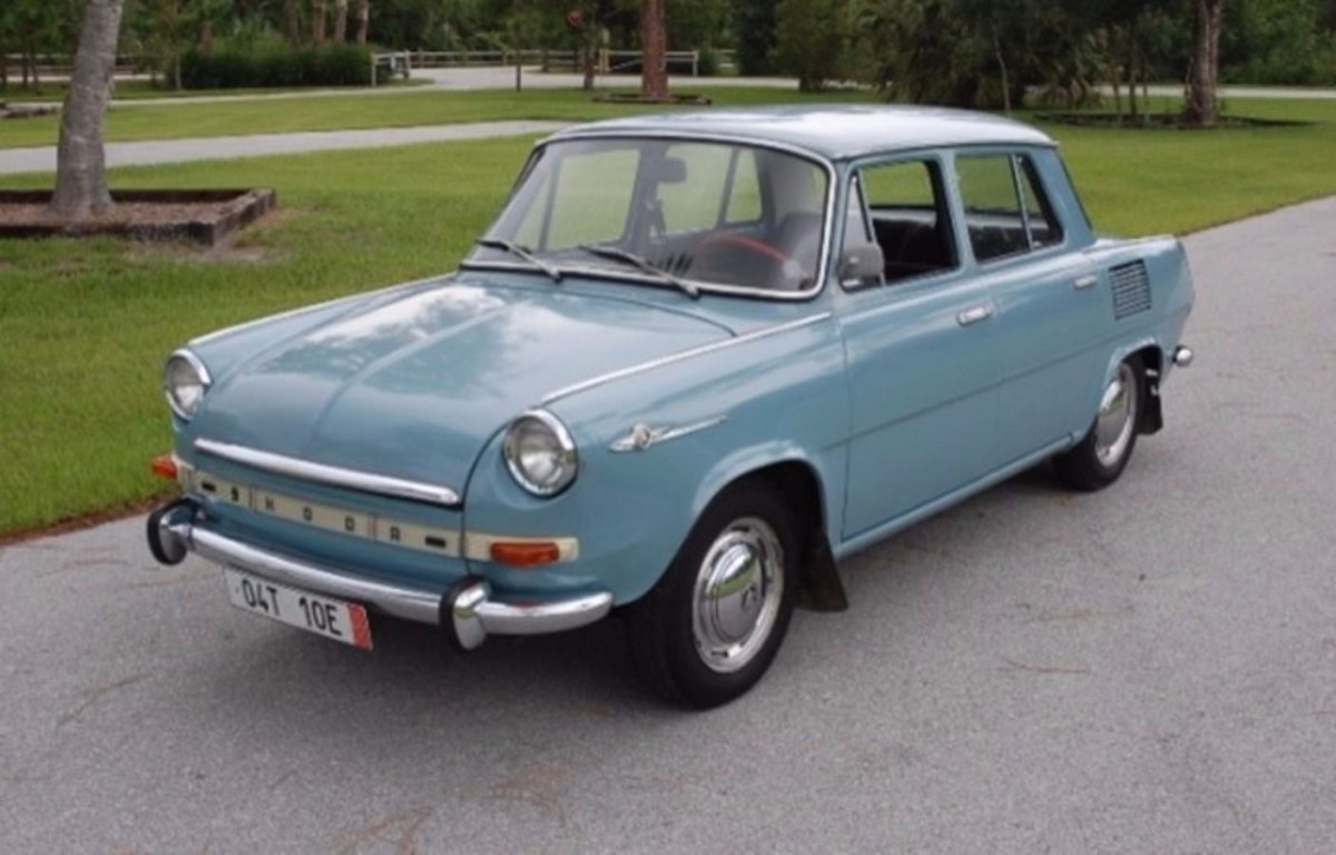 Автомобиль Lancia thesis