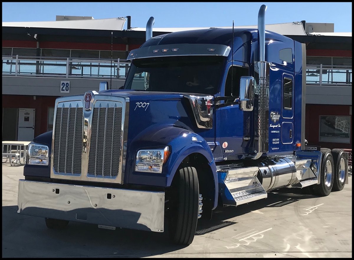 Kenworth w990