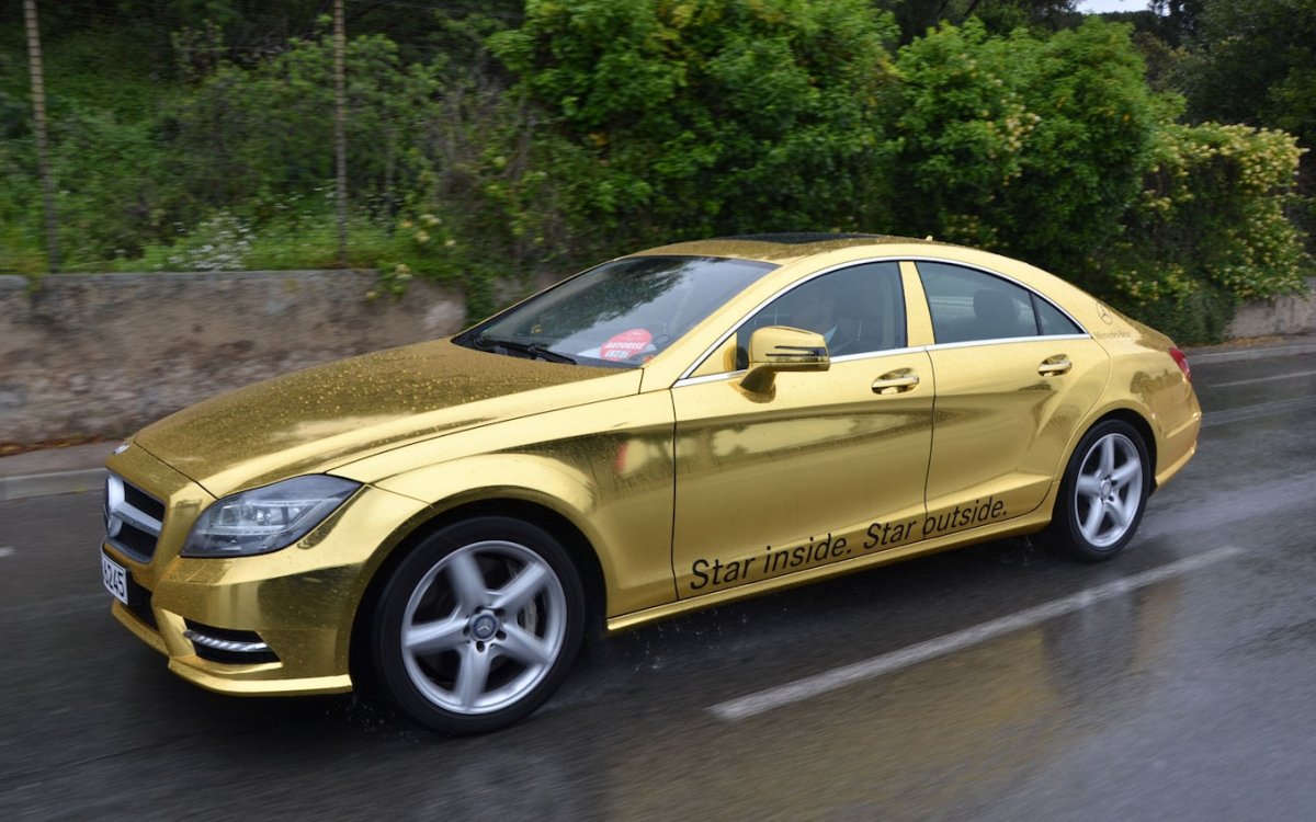 Mercedes-Benz CLS-class золотой