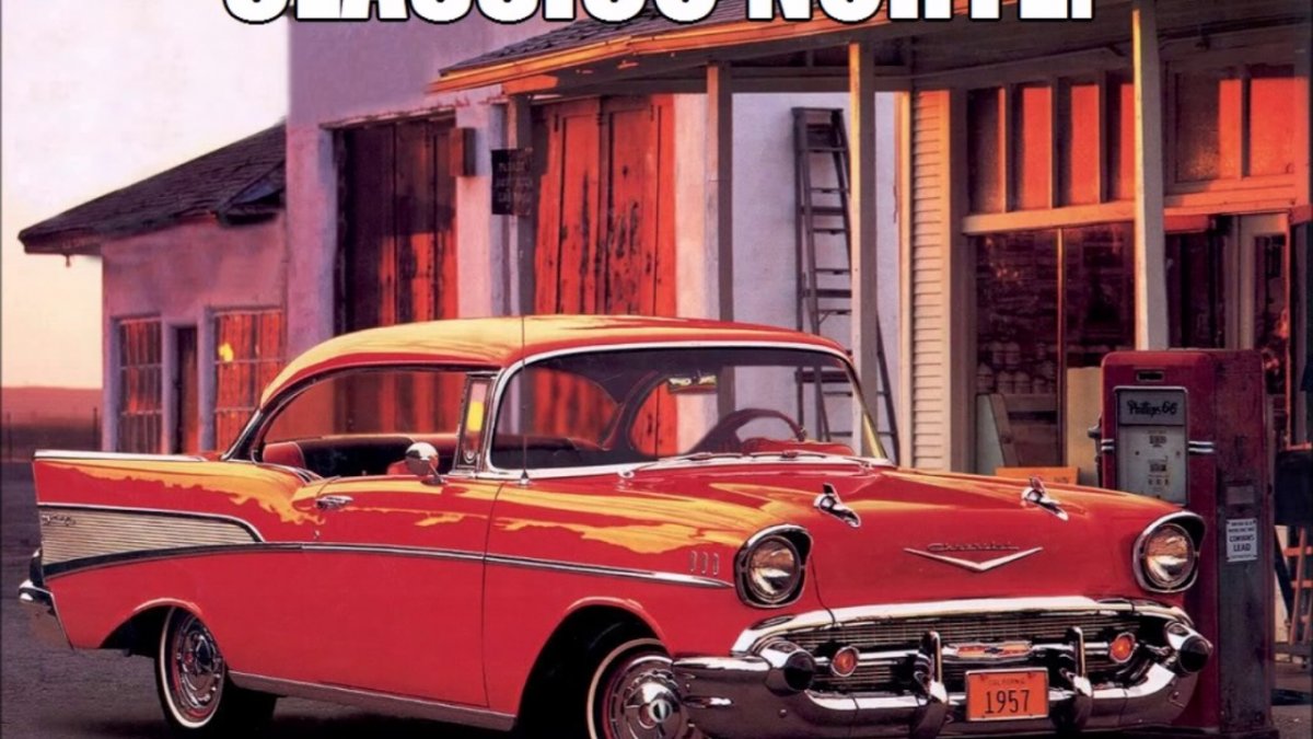 Роскошный ретро автомобиль