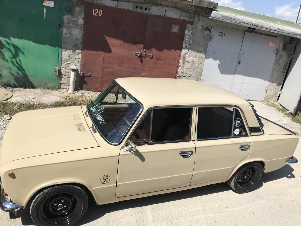 ВАЗ 2101 бежевая