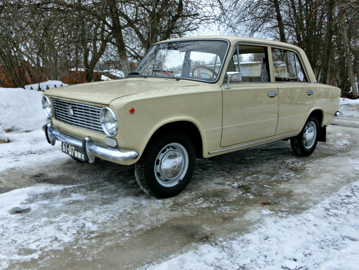 ВАЗ 2101 бежевая