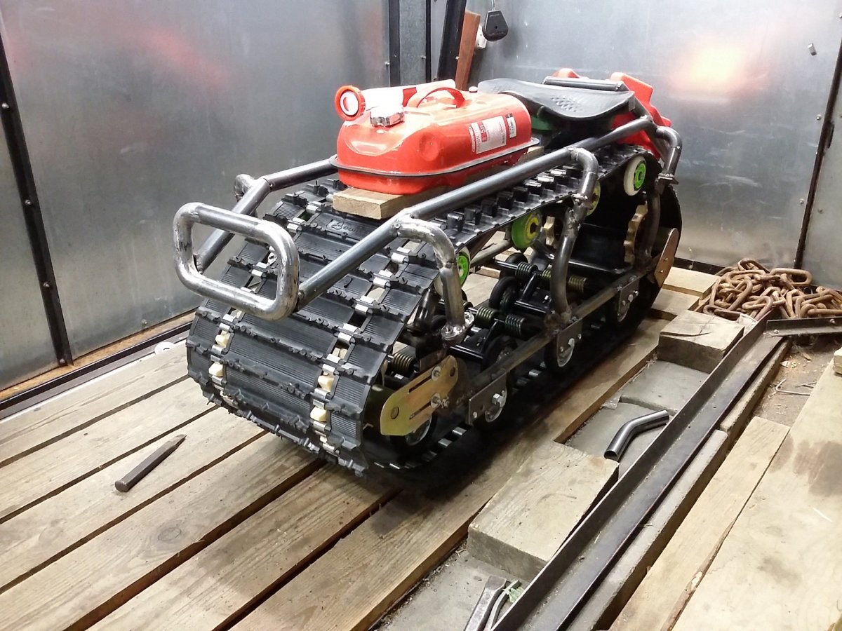 Гусеничный мотовездеход 2х2