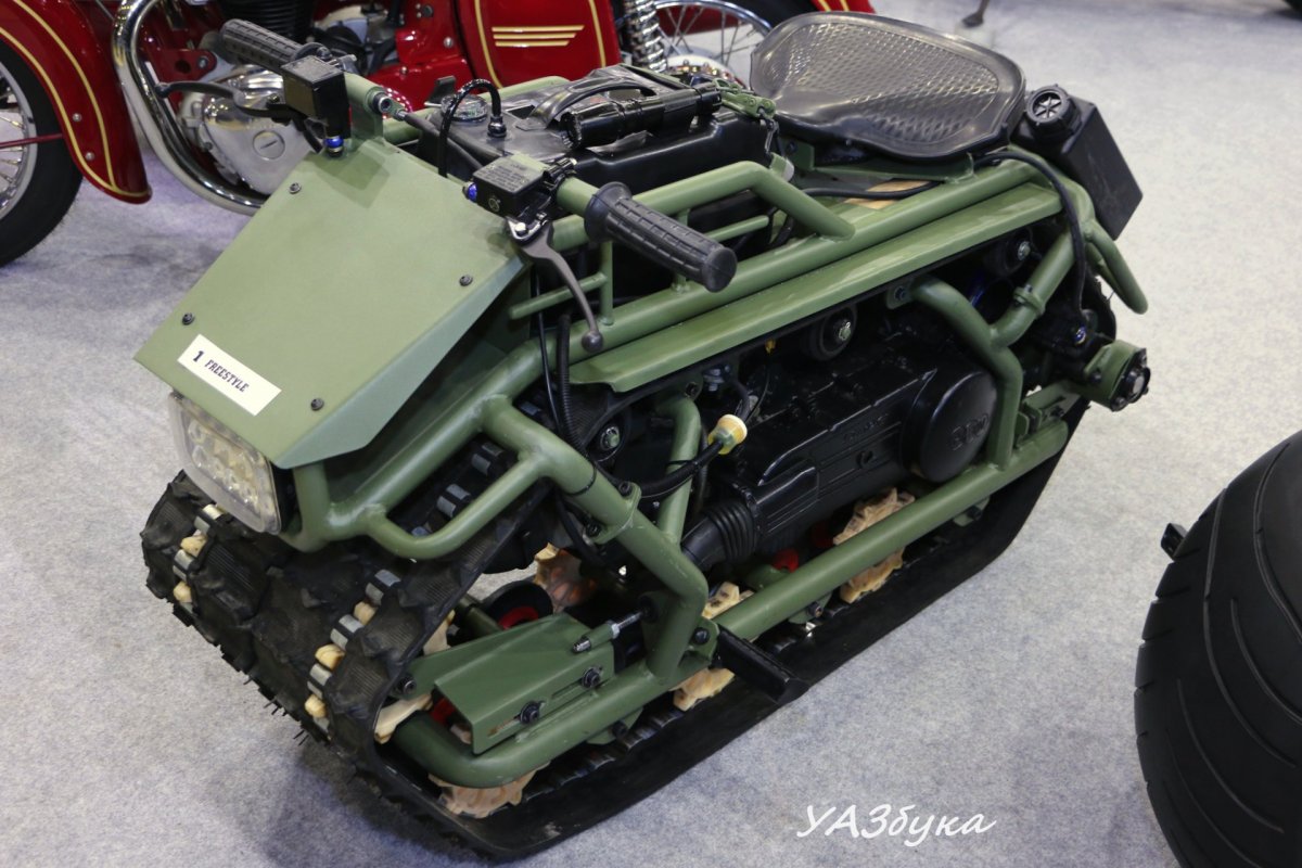 Трехосный вездеход Лесник