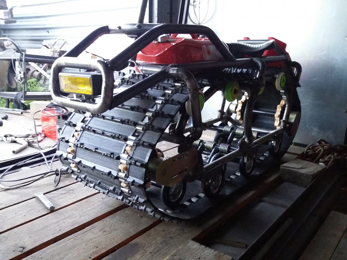 Вездеход гусеничный Егерь на ДВС-дизель-12л.с