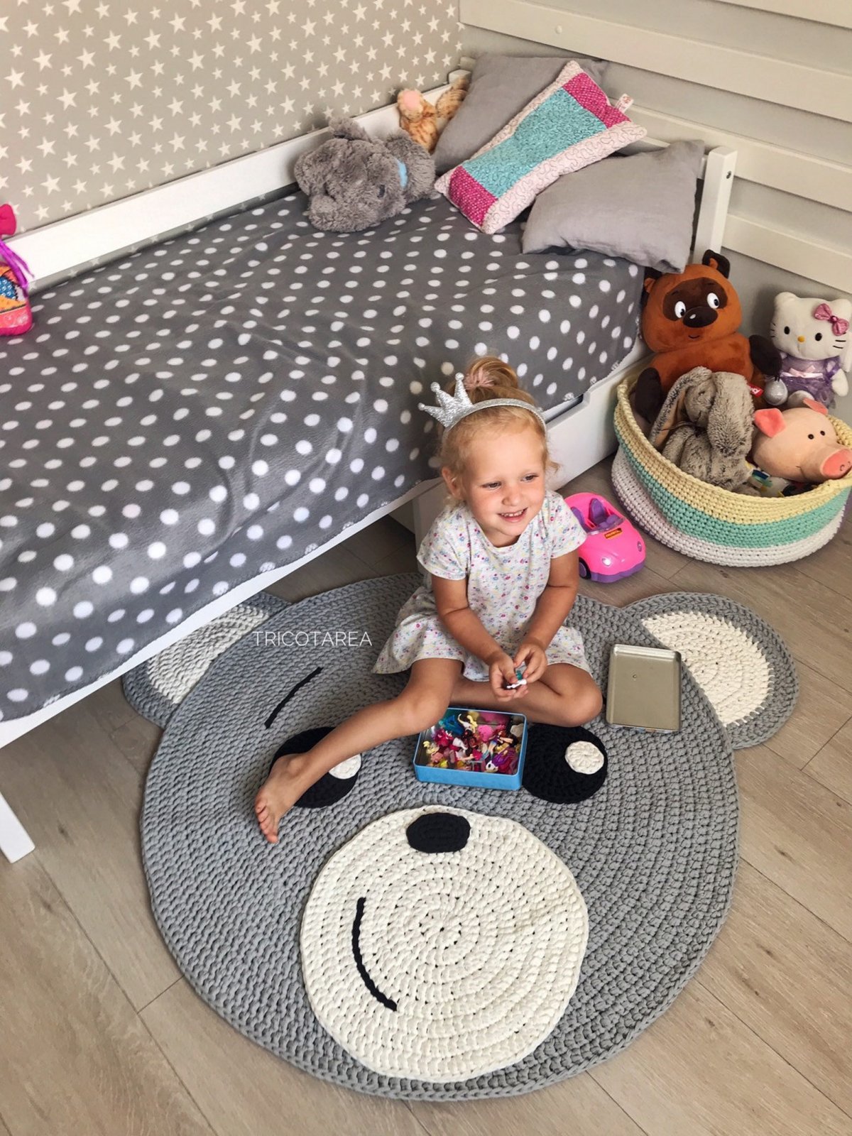 Коврик из трикотажной пряжи в детскую