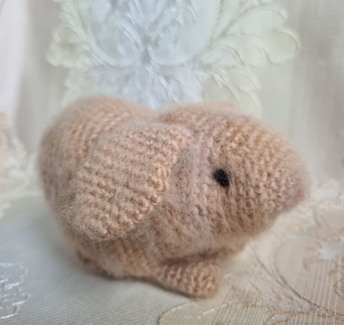 Клэр Гарланд кролик