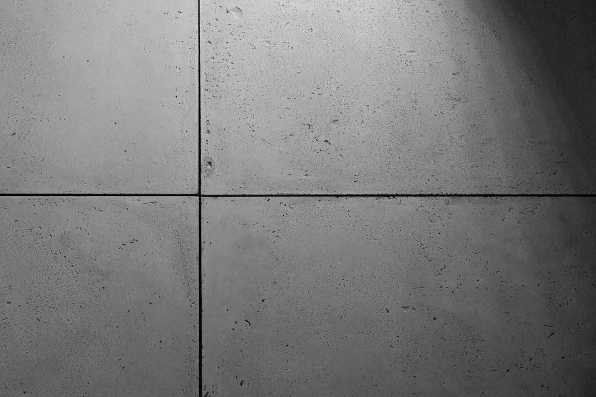 Бетонная стена с дырками