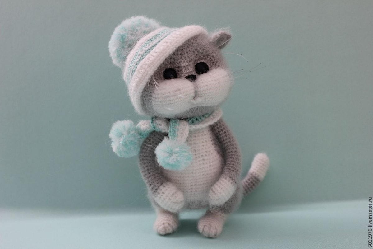 Авторская игрушка котик