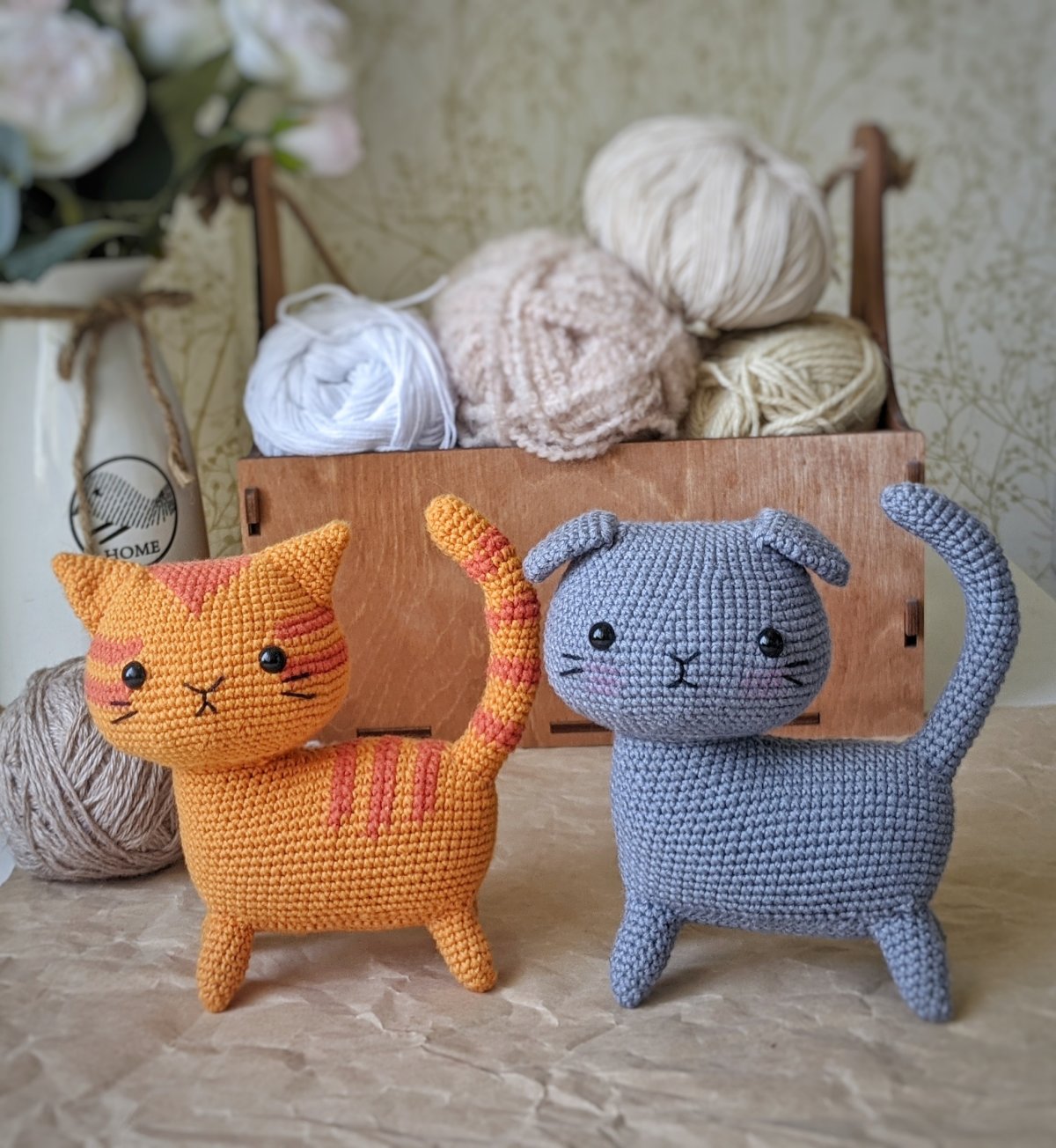 Вязаный толстый кот