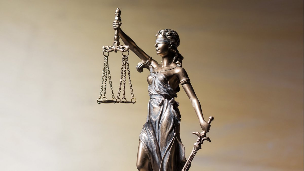Юрист Фемида