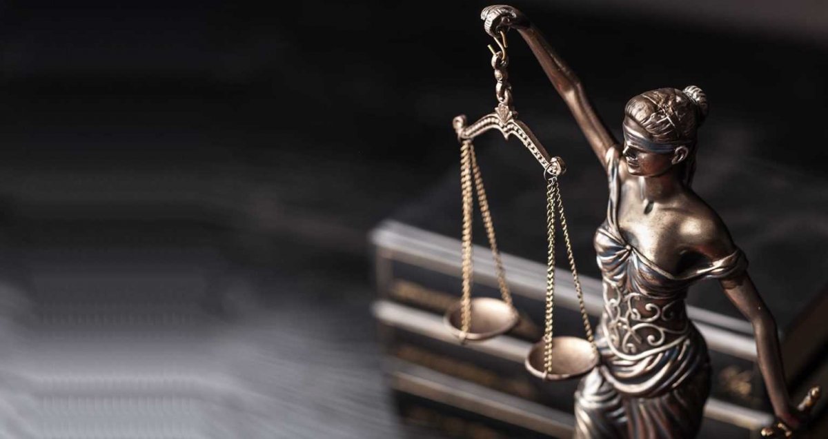 Чаша весов Фемиды