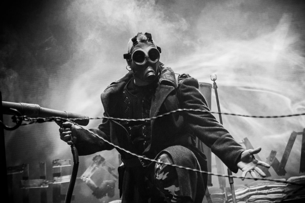 Раскраска война атака мертвецов