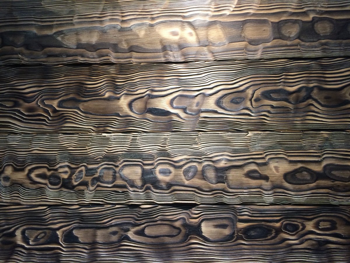 Браширование по технологии Shou Sugi ban