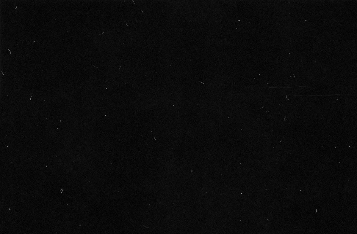 Царапины на черном фоне