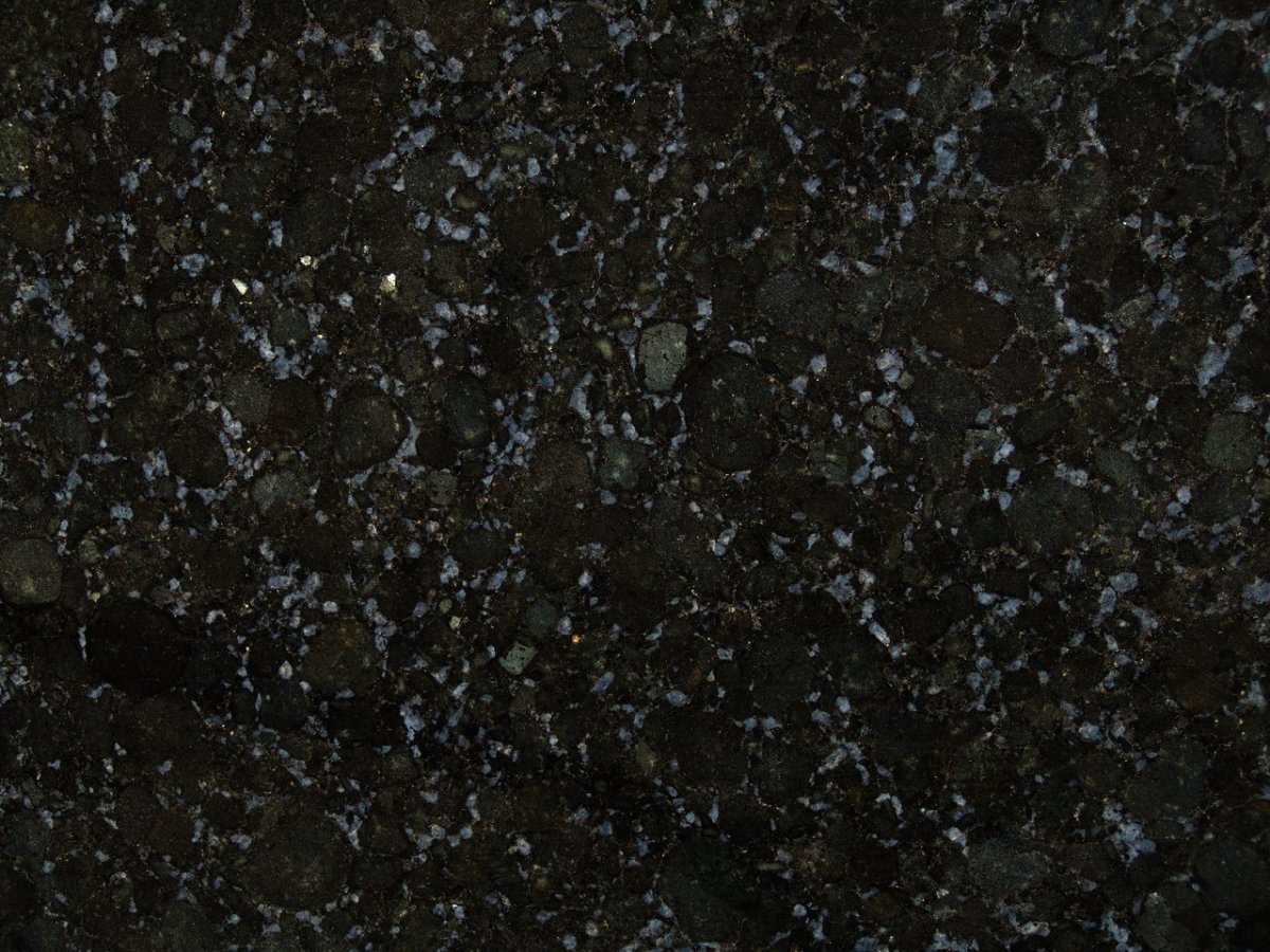 Черный гранит