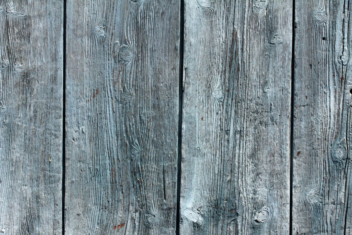 Серые доски